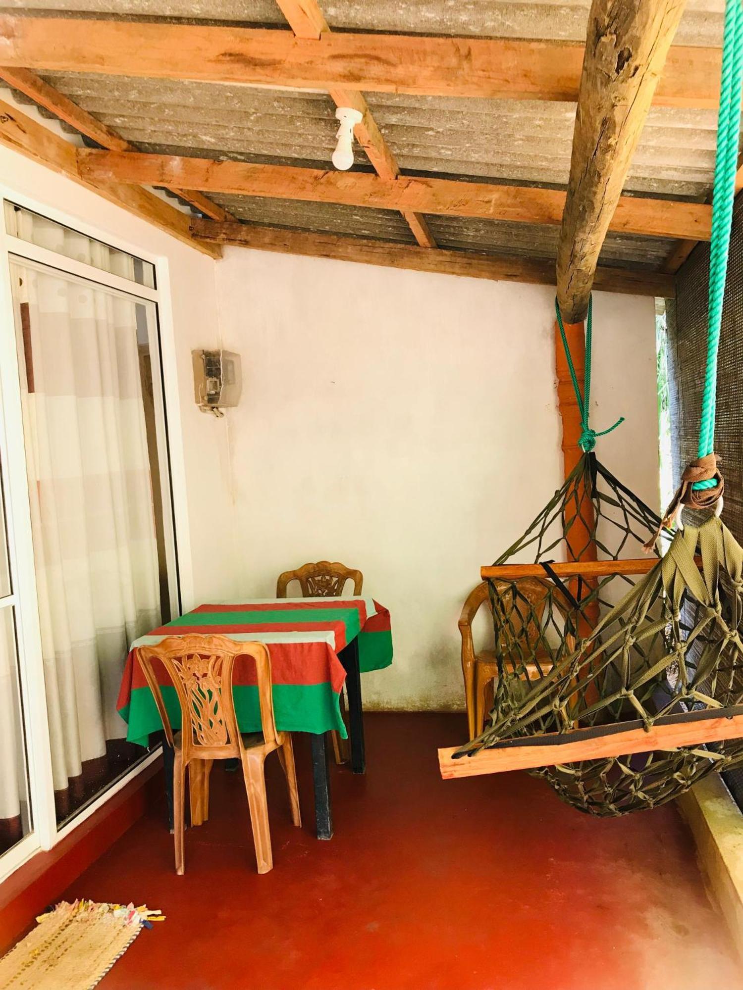 Ella Jungle Inn Homestay And Tree House ภายนอก รูปภาพ