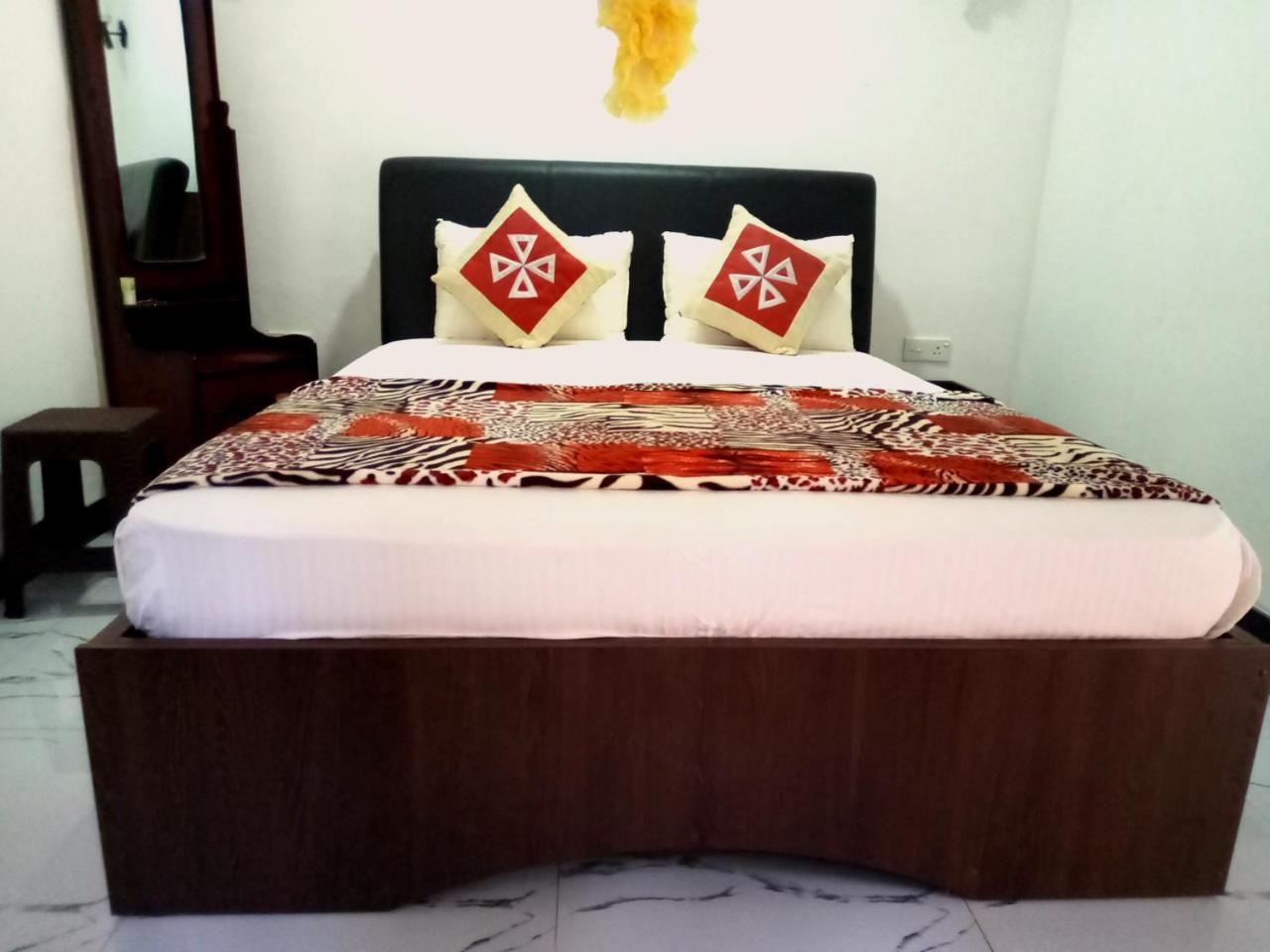 Ella Jungle Inn Homestay And Tree House ภายนอก รูปภาพ